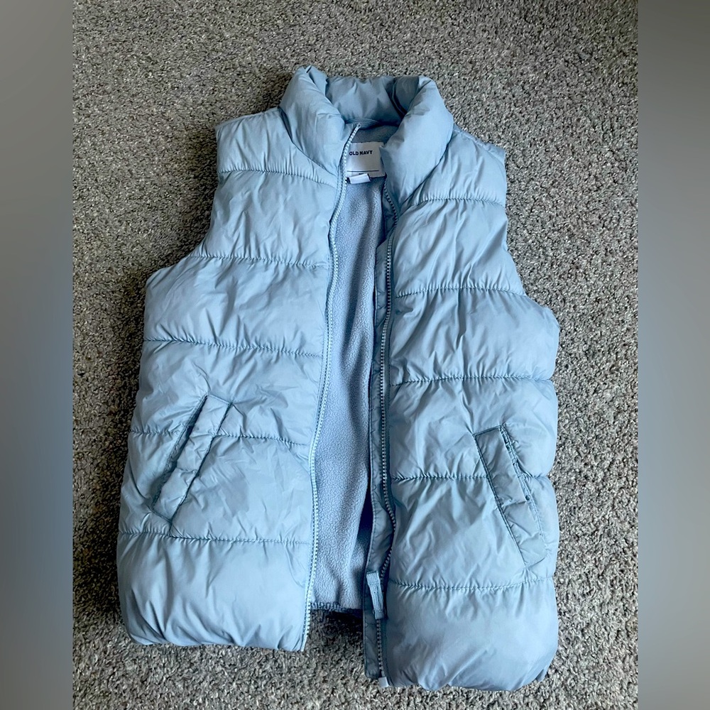 Old Navy Girls frost-free quilted puffer vest